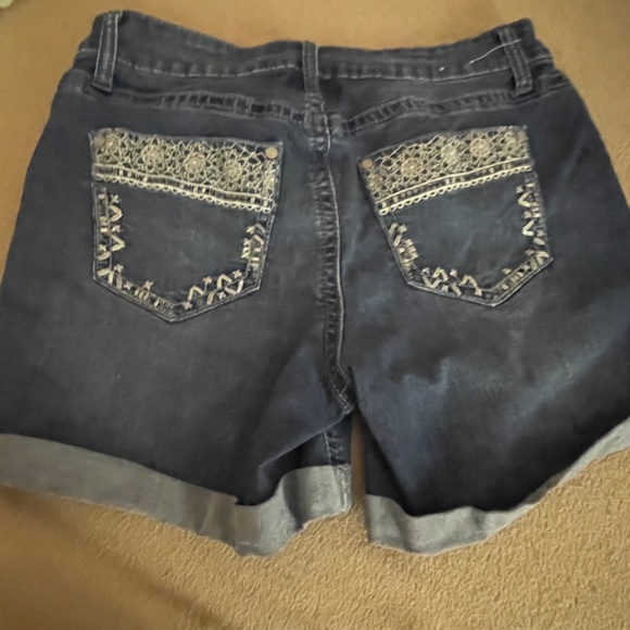 New Directions Denim Shorts Size 8R - Picture 4 of 4